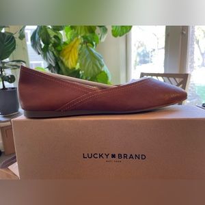LuckyBrand, Alba Flats in Umber